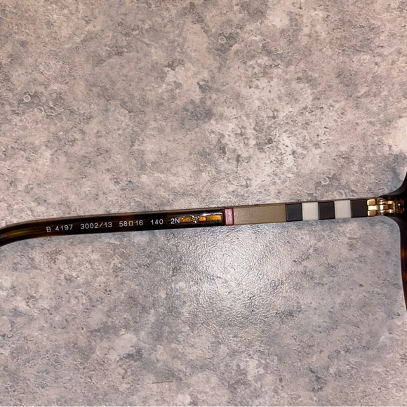 Burberry BE4197 sunglasses - Picture 6 of 8